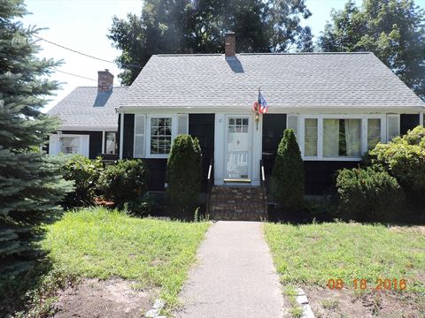 12 Beverly Cir Randolph MA 02368