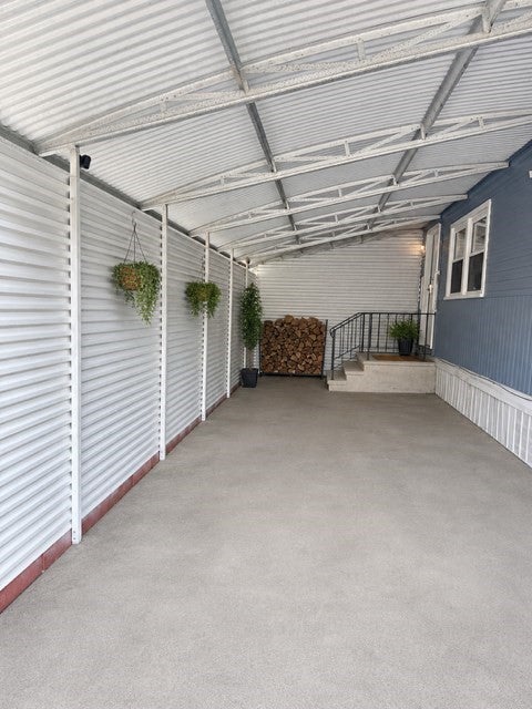 46 Teresa Dr