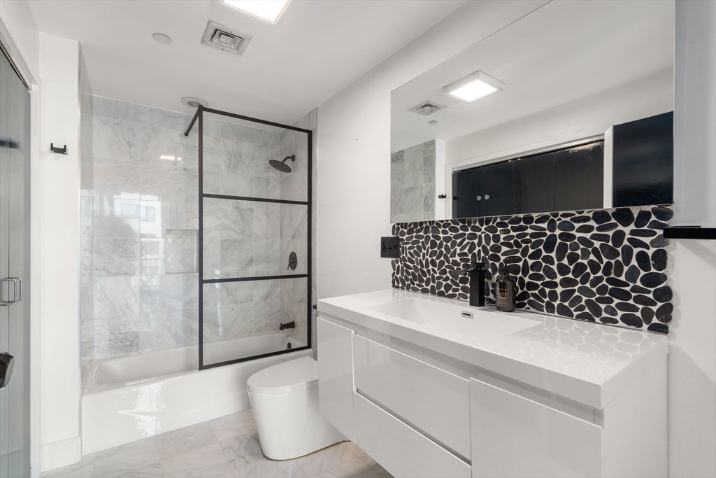 10 Ocean Ave 414