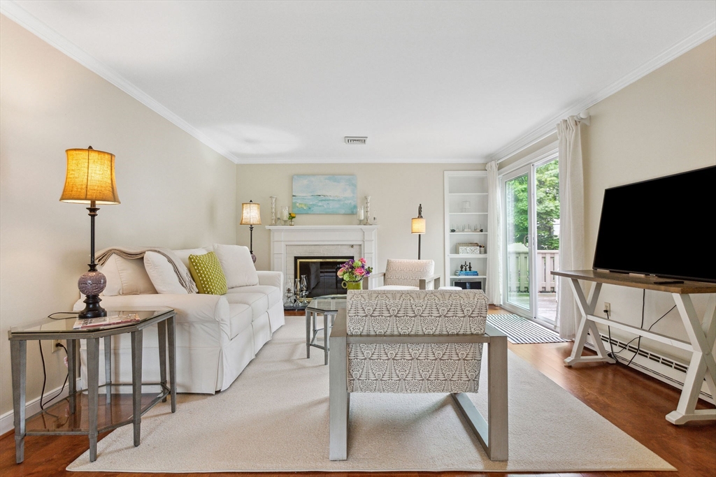 39 Tower Hill Rd 1C