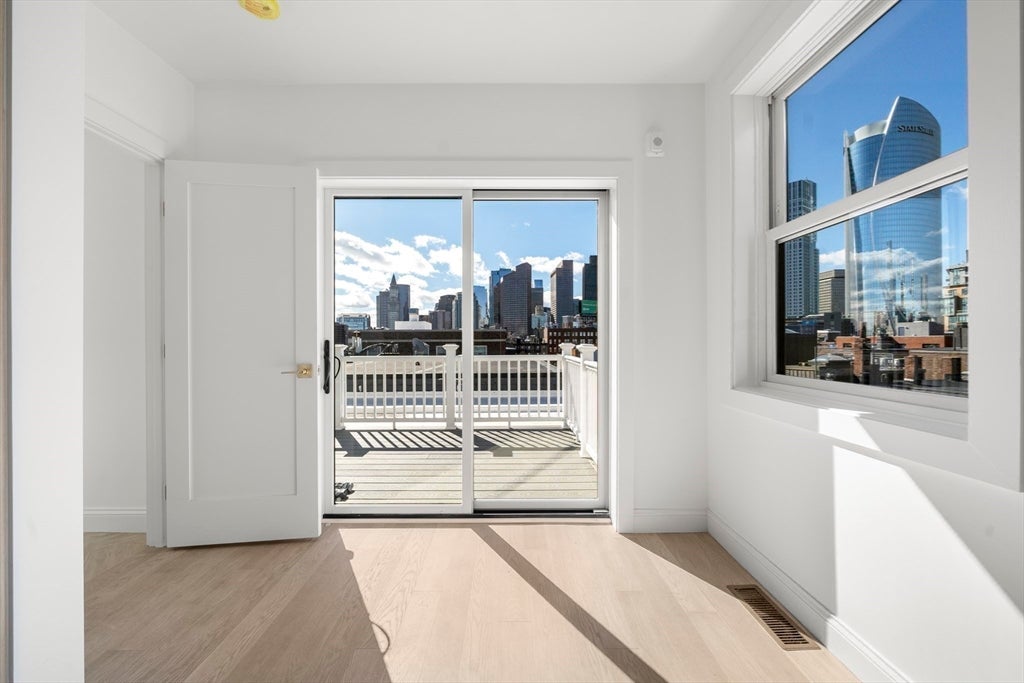 51 North Margin St 4