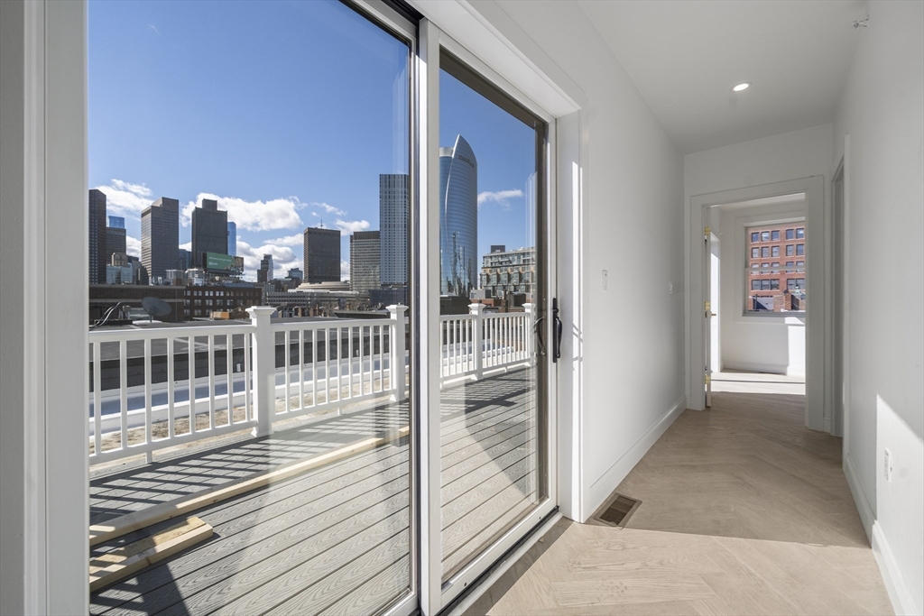 51 North Margin St 4