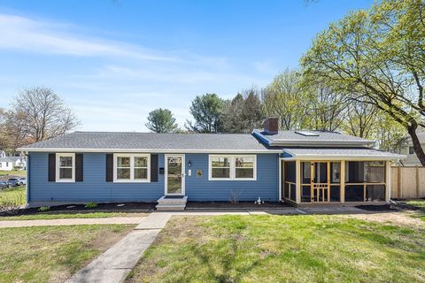 19 Old Dudley Rd Oxford MA 01540