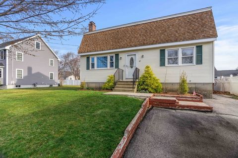 25 Floyd Ave Tewksbury MA 01876