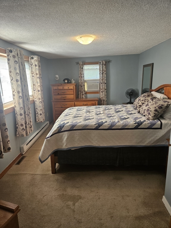 Lowell, Massachusetts 01854, United States, 4 Bedrooms Bedrooms, ,1 BathroomBathrooms,Residential,Active,212637