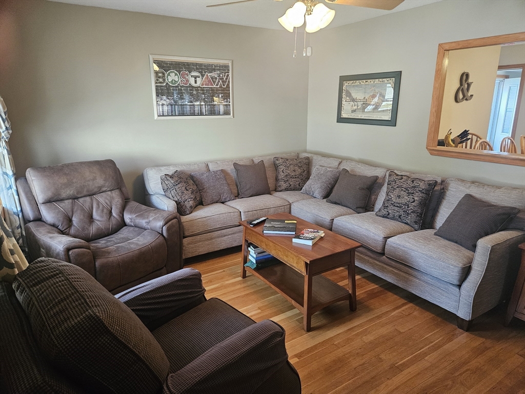 Lowell, Massachusetts 01854, United States, 4 Bedrooms Bedrooms, ,1 BathroomBathrooms,Residential,Active,212637