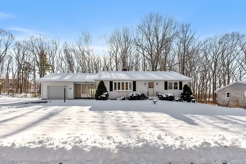 13 Gardner St Fitchburg MA 01420