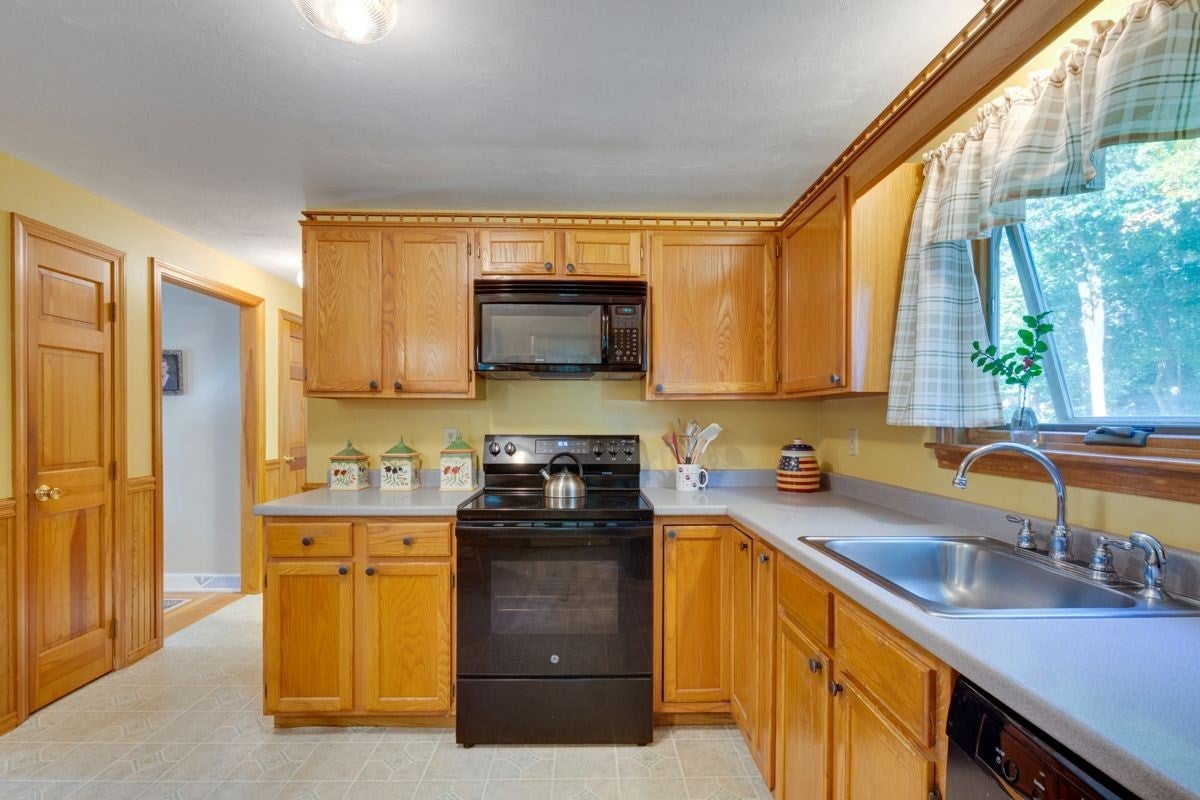 9 Beatty Ln, Easton, MA, 9 Beatty Ln, Easton, MA Photo #16