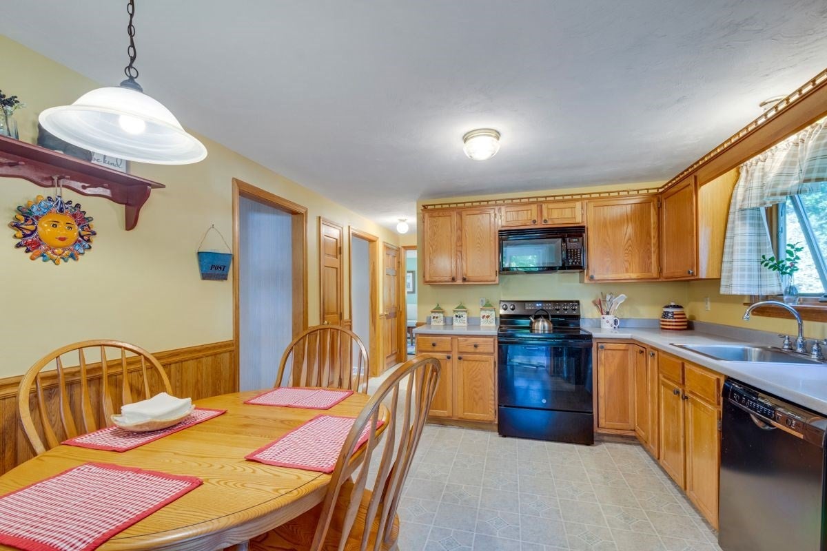 9 Beatty Ln, Easton, MA, 9 Beatty Ln, Easton, MA Photo #15