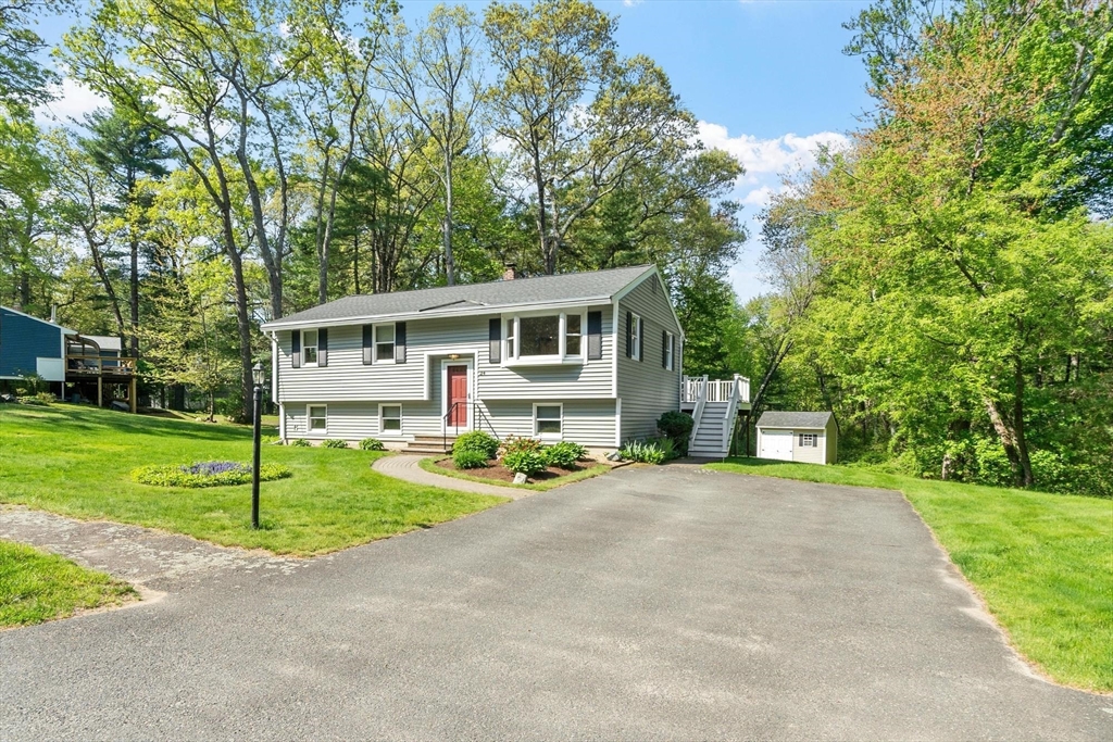 24 Meadowview Rd