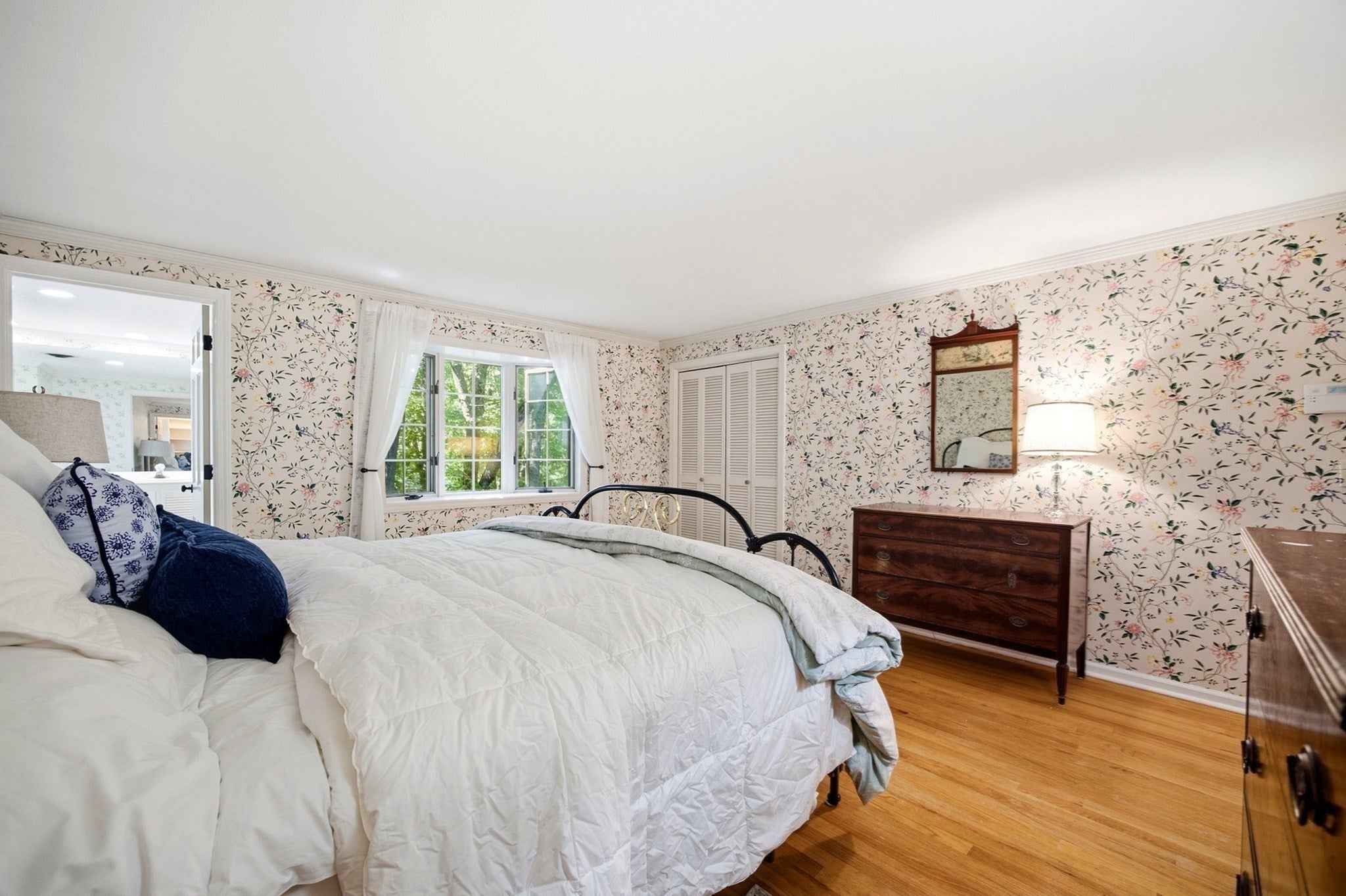 64 Cambridge Cir, Longmeadow, MA Photo #23