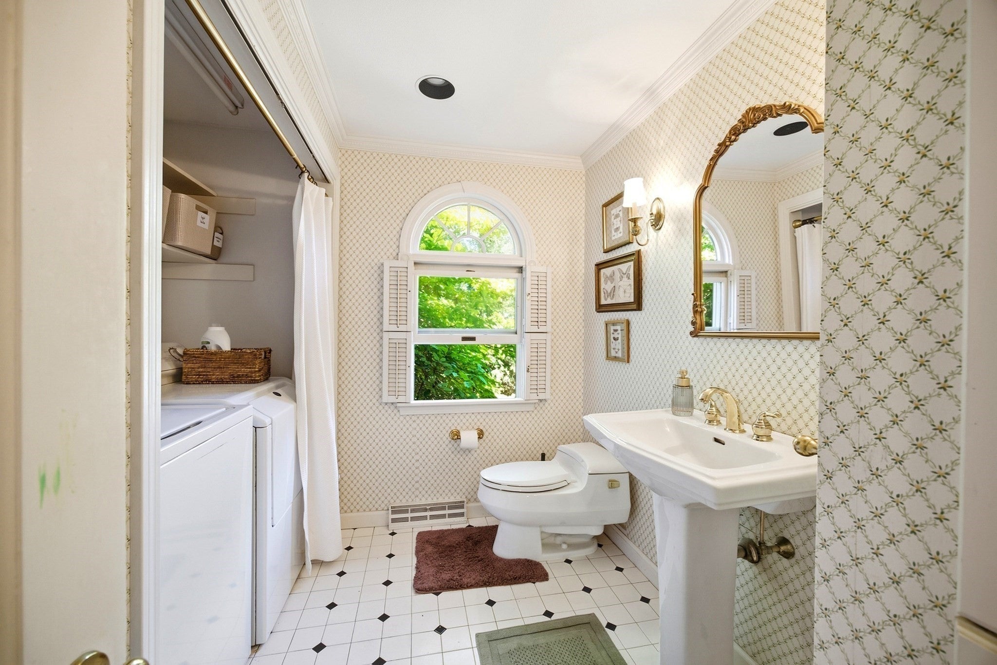 64 Cambridge Cir, Longmeadow, MA Photo #14