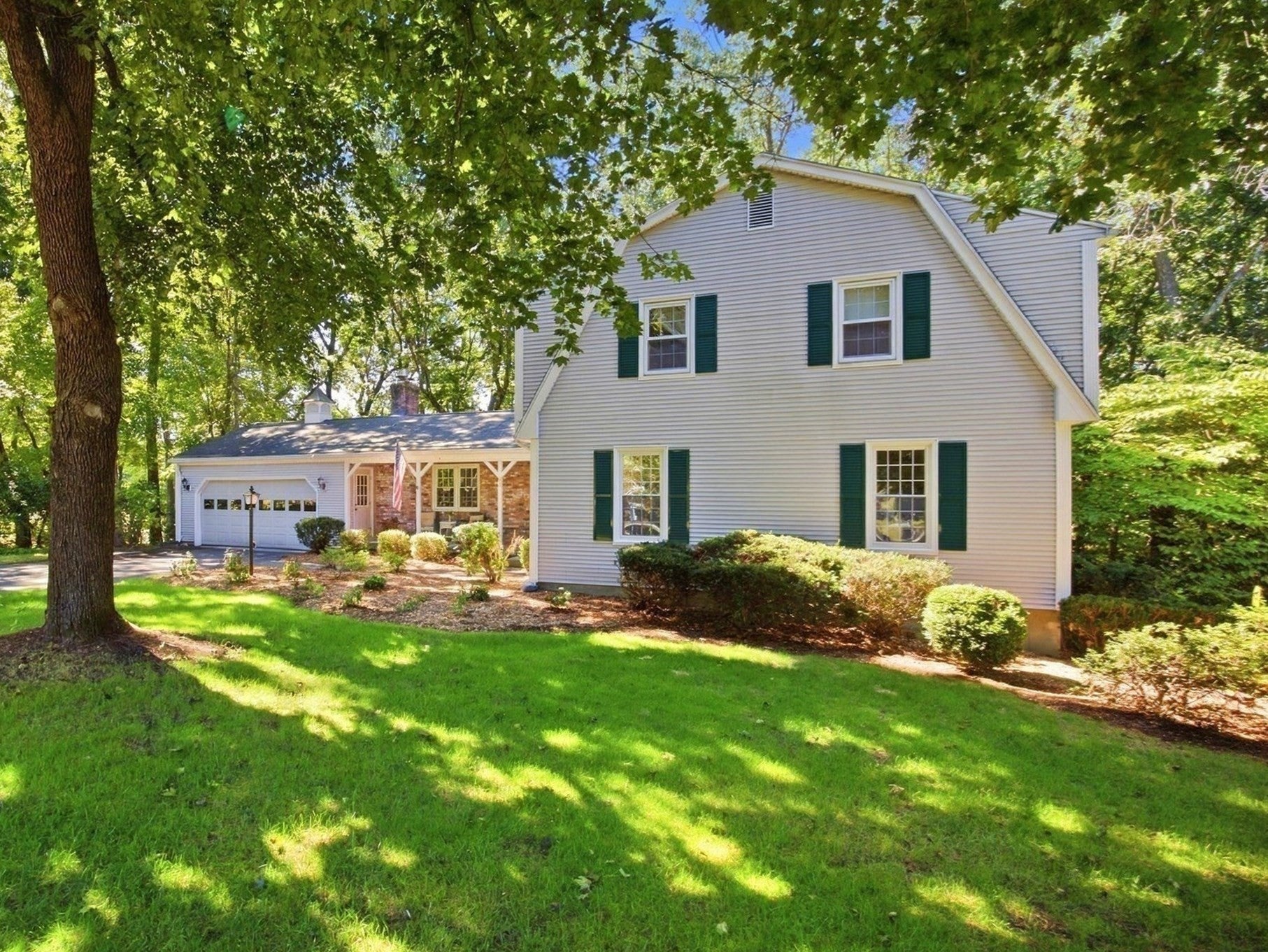 64 Cambridge Cir, Longmeadow, MA Photo #2