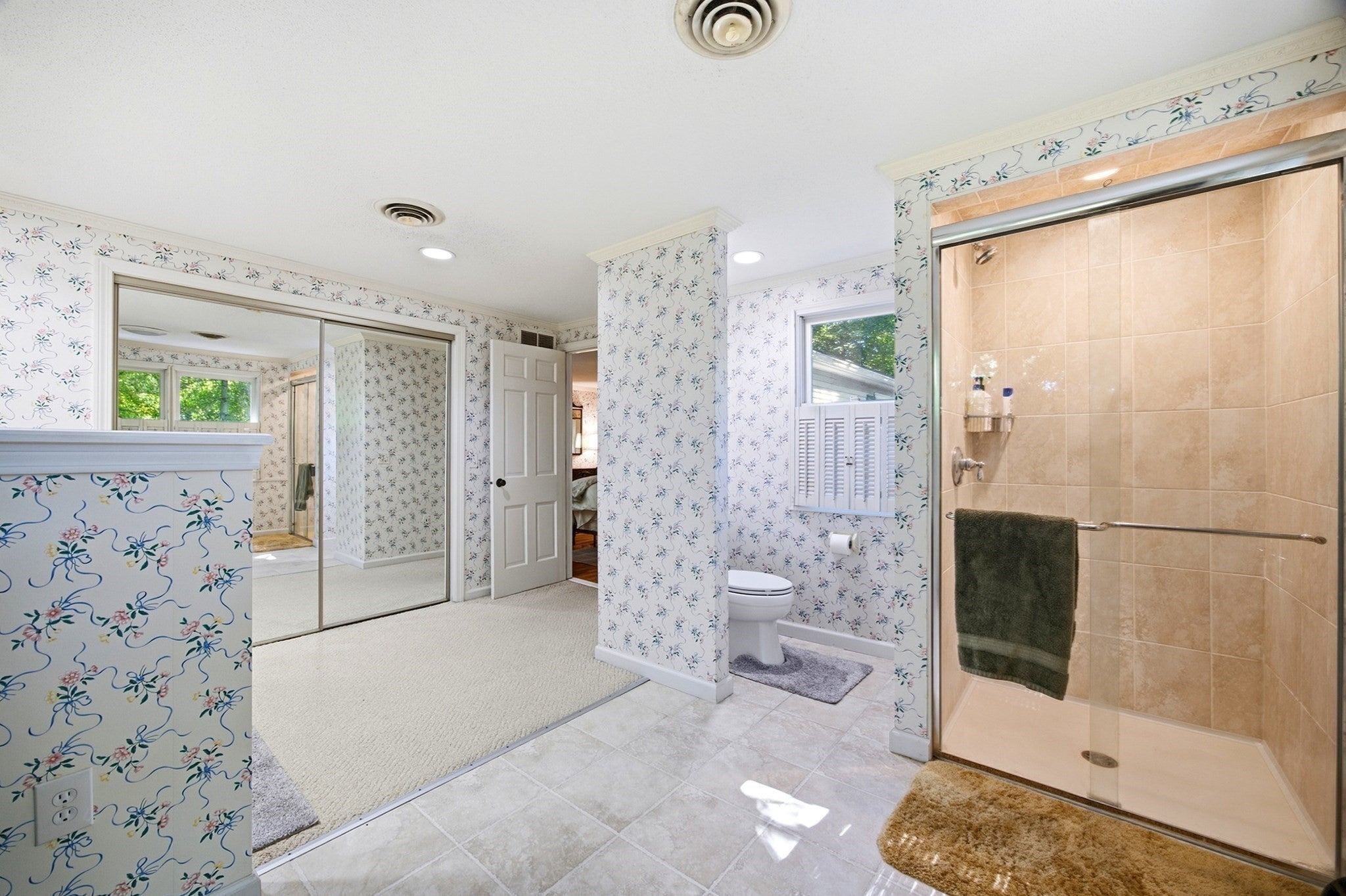 64 Cambridge Cir, Longmeadow, MA Photo #26