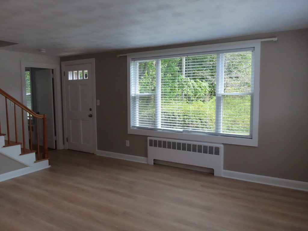 3 Morse Ct