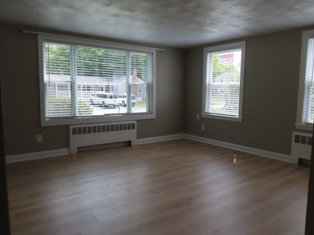 3 Morse Ct