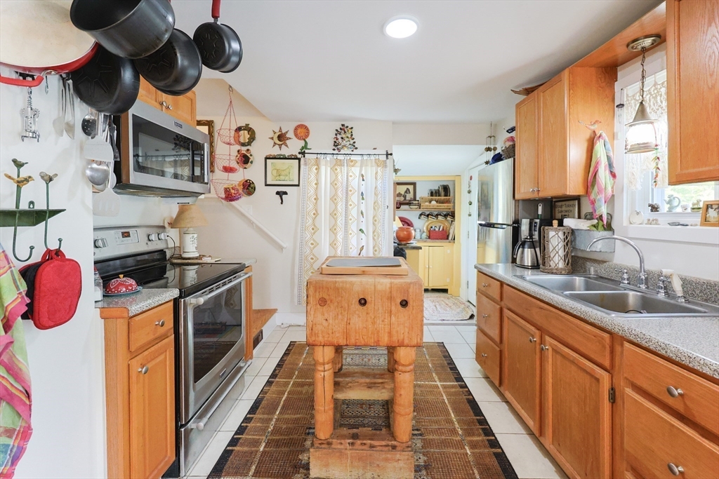 11 Overlook Avenue