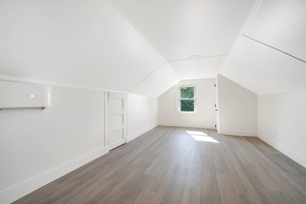 3 Veranda Ave