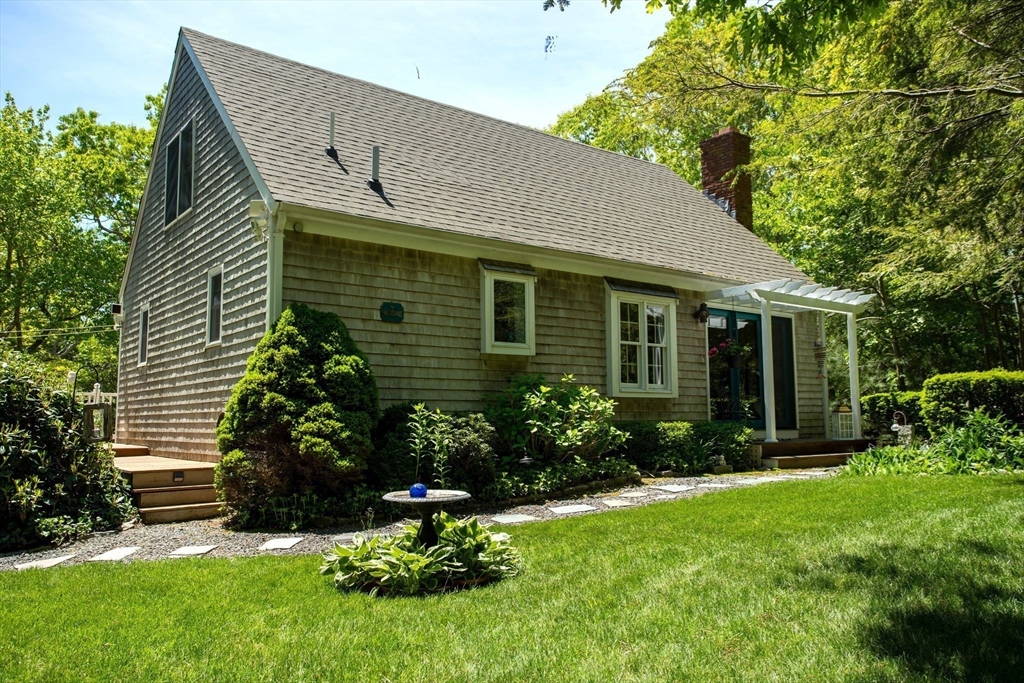2 Wildwood Rd
