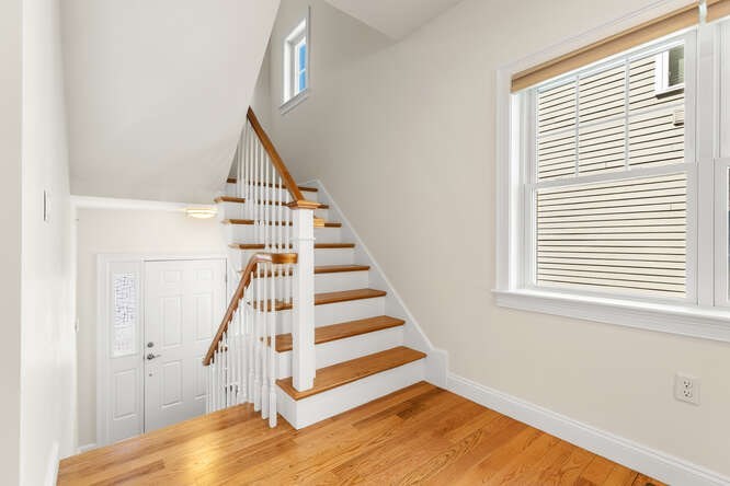10 Murray Avenue 16