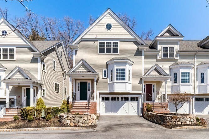 10 Murray Avenue 16