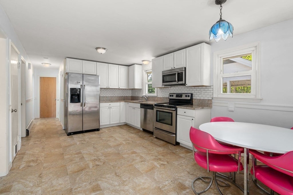 128 Clark St, Worcester, MA, 128 Clark St, Worcester, MA Photo #5