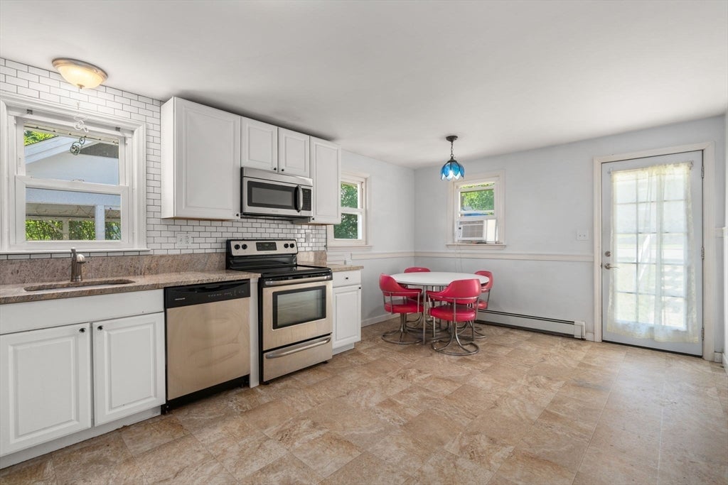 128 Clark St, Worcester, MA, 128 Clark St, Worcester, MA Photo #7