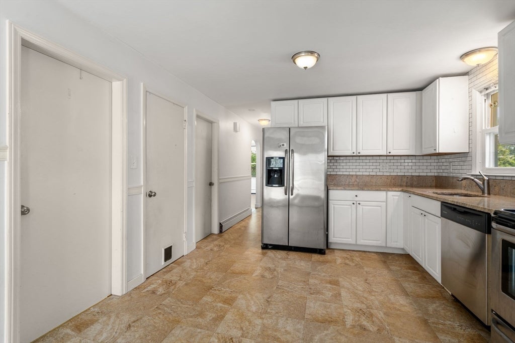 128 Clark St, Worcester, MA, 128 Clark St, Worcester, MA Photo #6