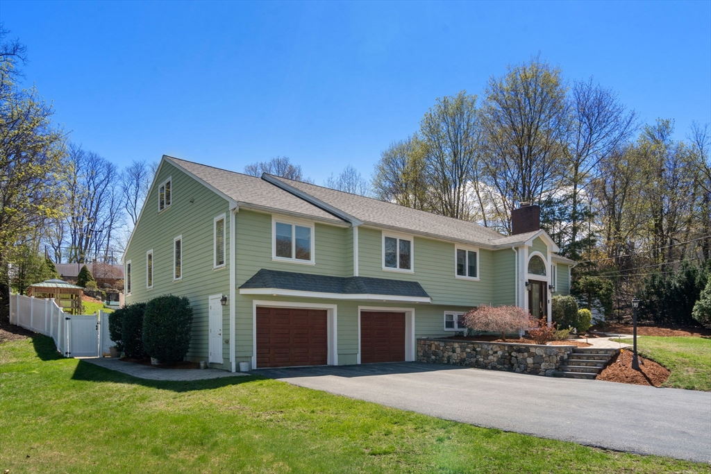 7 Michelle Drive