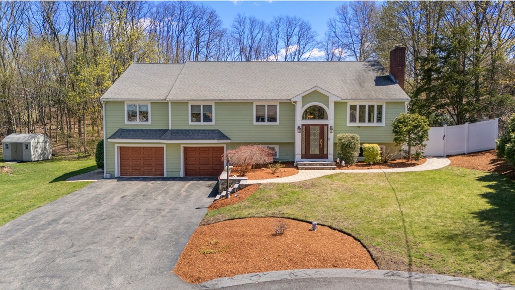 7 Michelle Drive