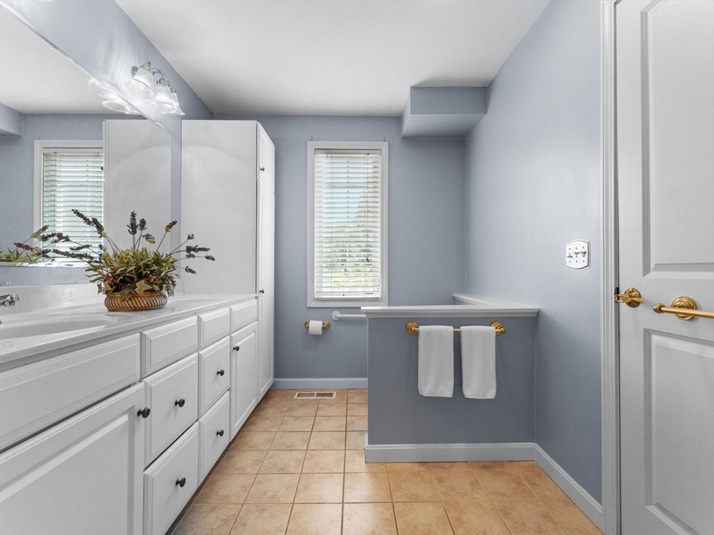 9 Baldwin Court #9, Westborough, MA, 9 Baldwin Court #9, Westborough, MA Photo #23