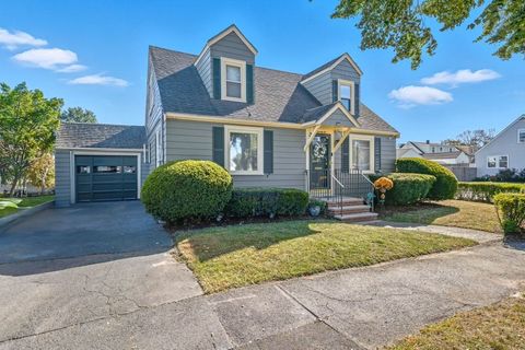 22 Curran Rd Lynn MA 01905