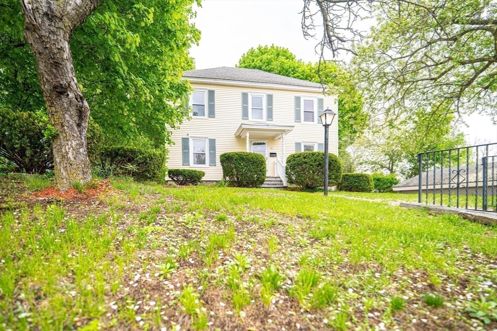 73 Sladen St