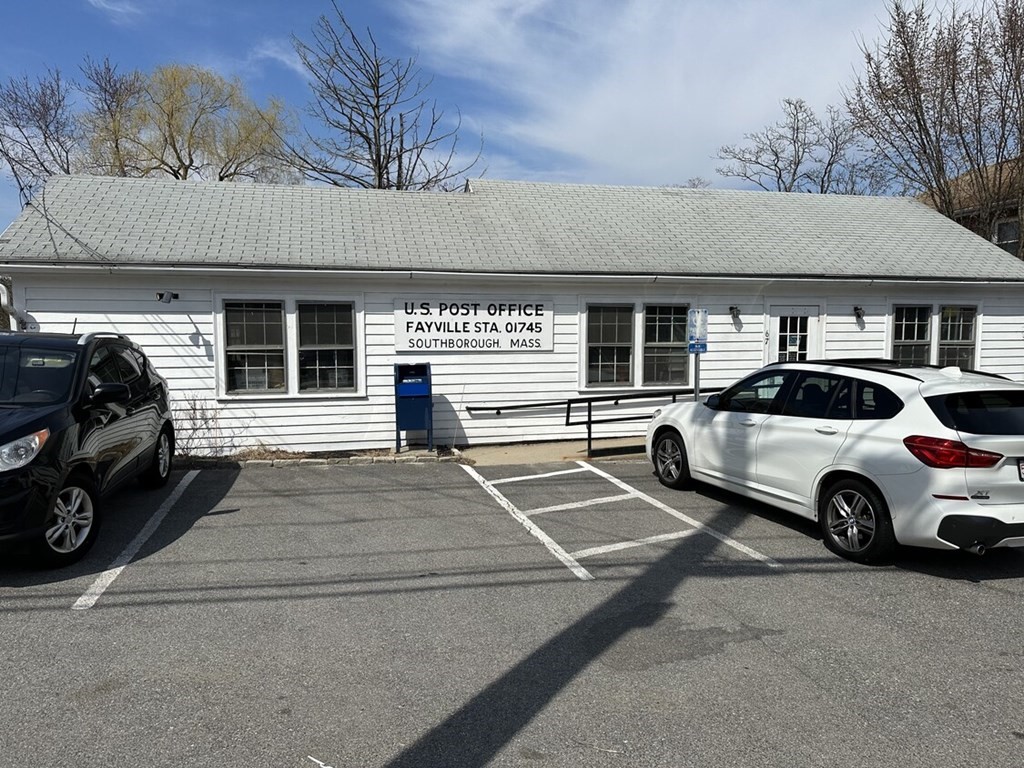 69 Turnpike Rd