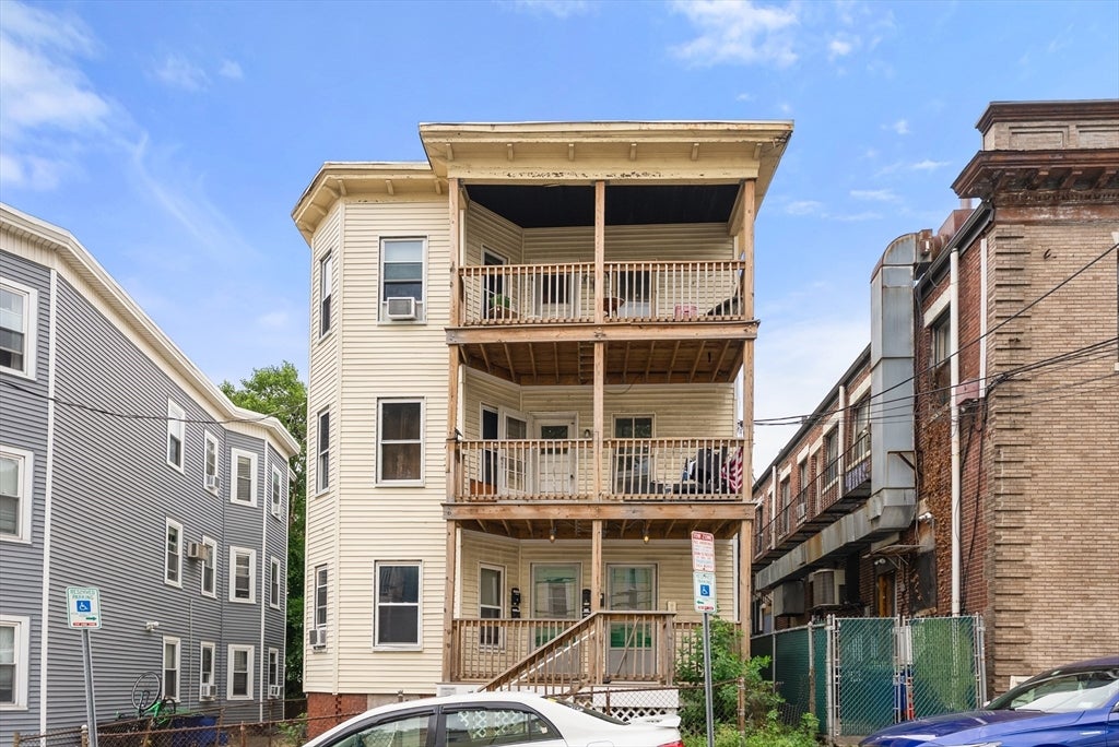 185-187 Lowell Street