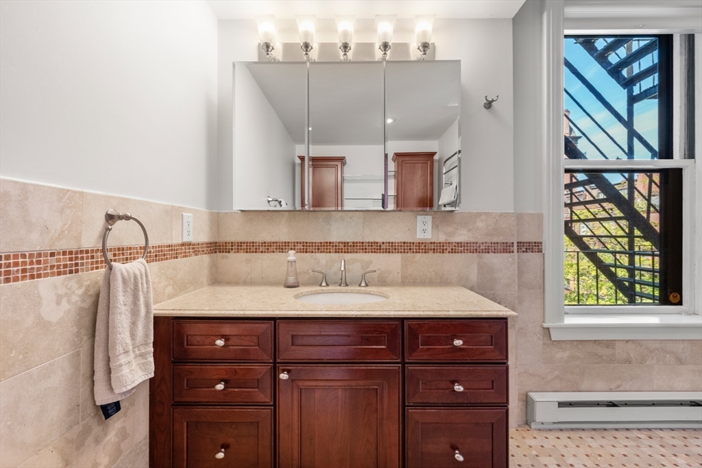 333 Commonwealth Ave #14, Boston, MA Photo #9