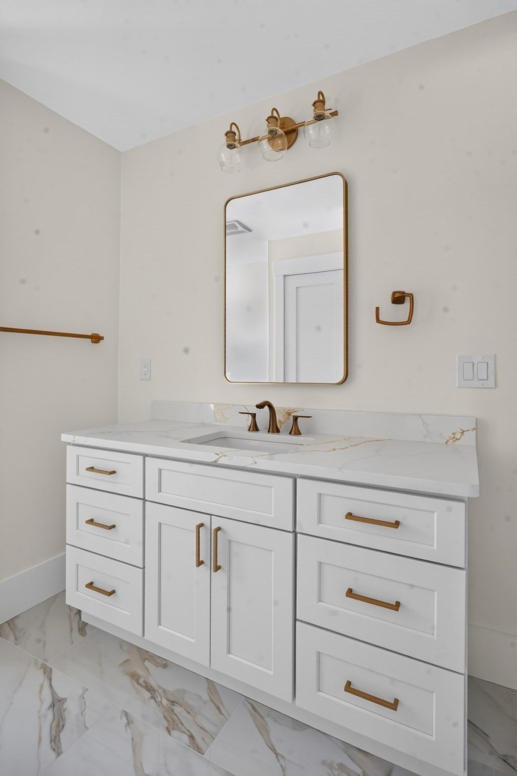 152 Central Ave, Falmouth, MA, 152 Central Ave, Falmouth, MA Photo #33