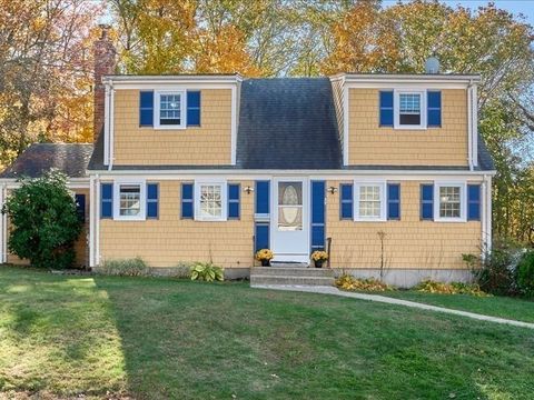 39 Columbia St North Attleboro MA 02760