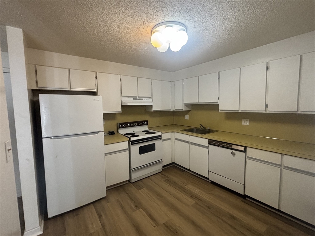 406 Broadway 307