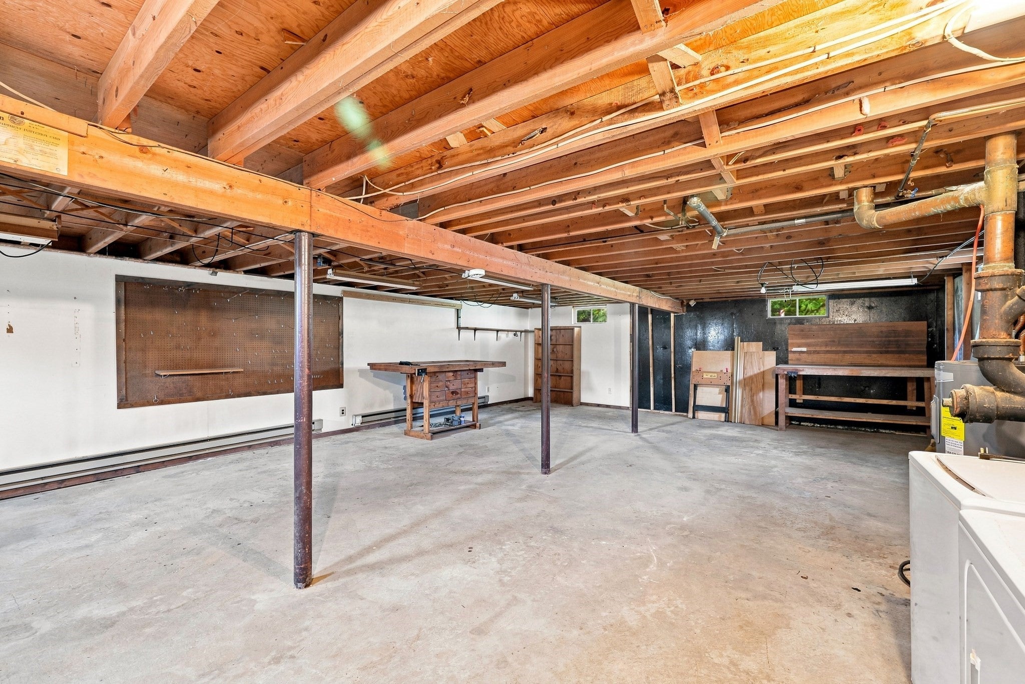 15 Peterson Cir, Agawam, MA Photo #25