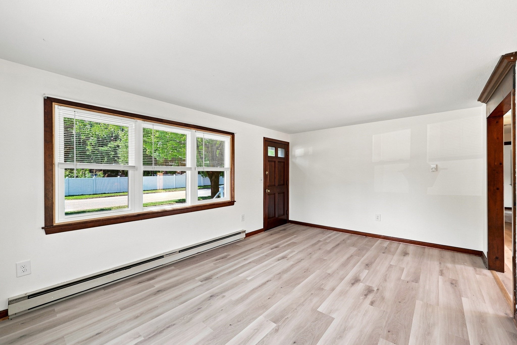 15 Peterson Cir, Agawam, MA Photo #13