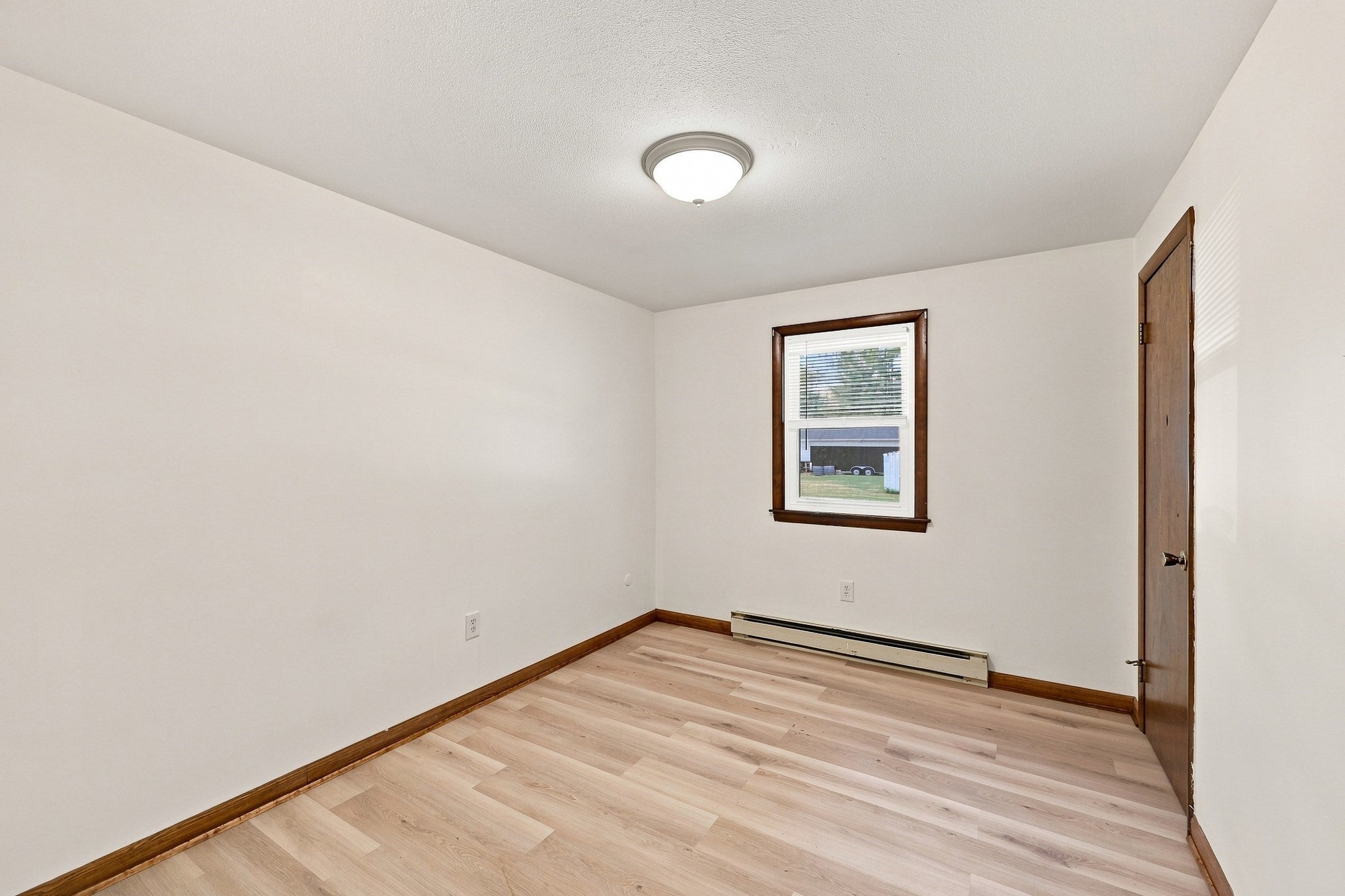 15 Peterson Cir, Agawam, MA Photo #15