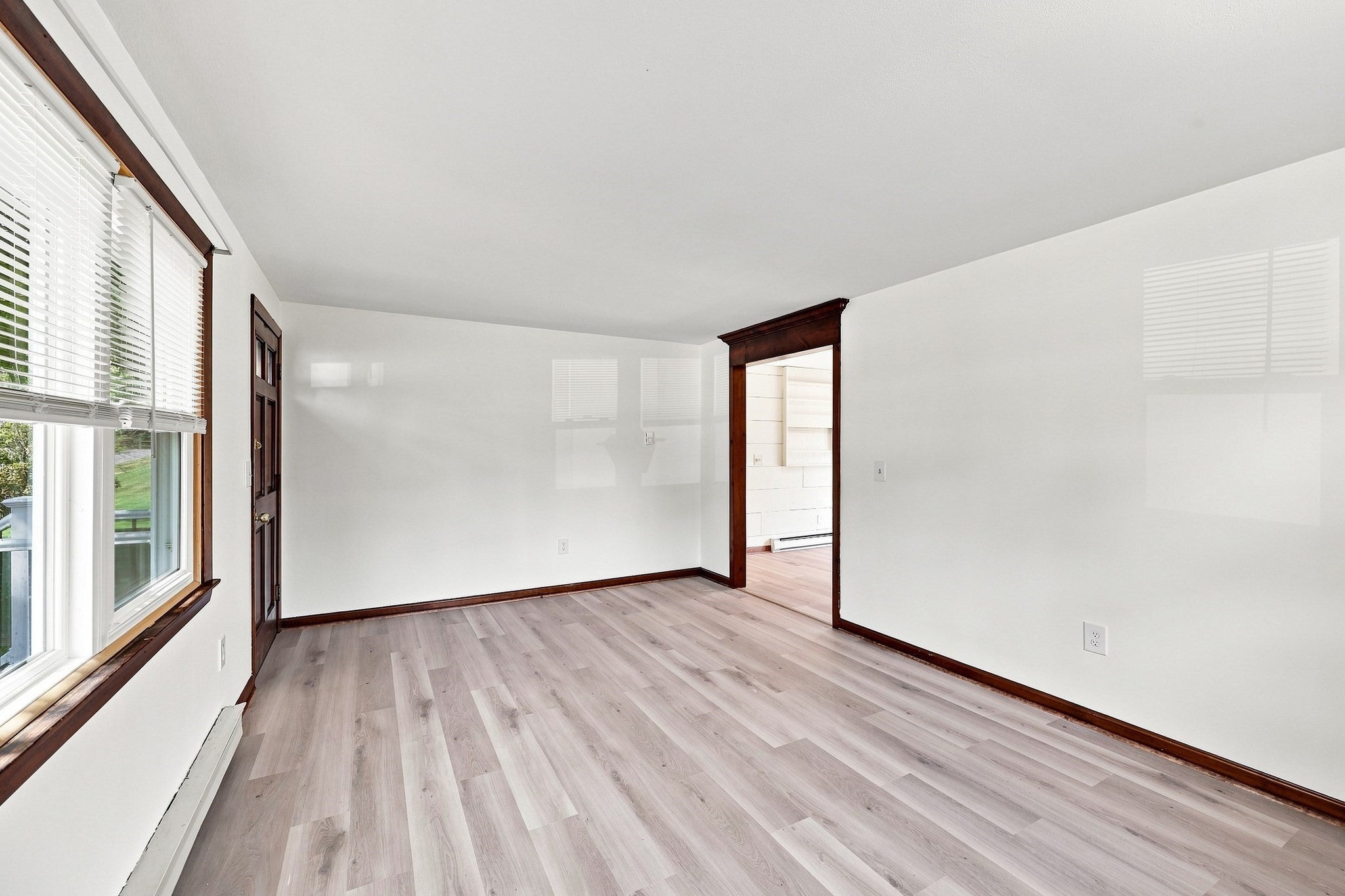 15 Peterson Cir, Agawam, MA Photo #12