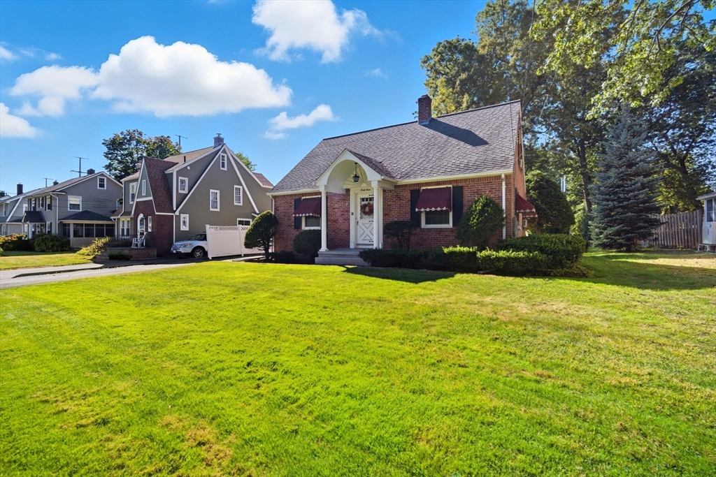 43 Greenleaf Ave