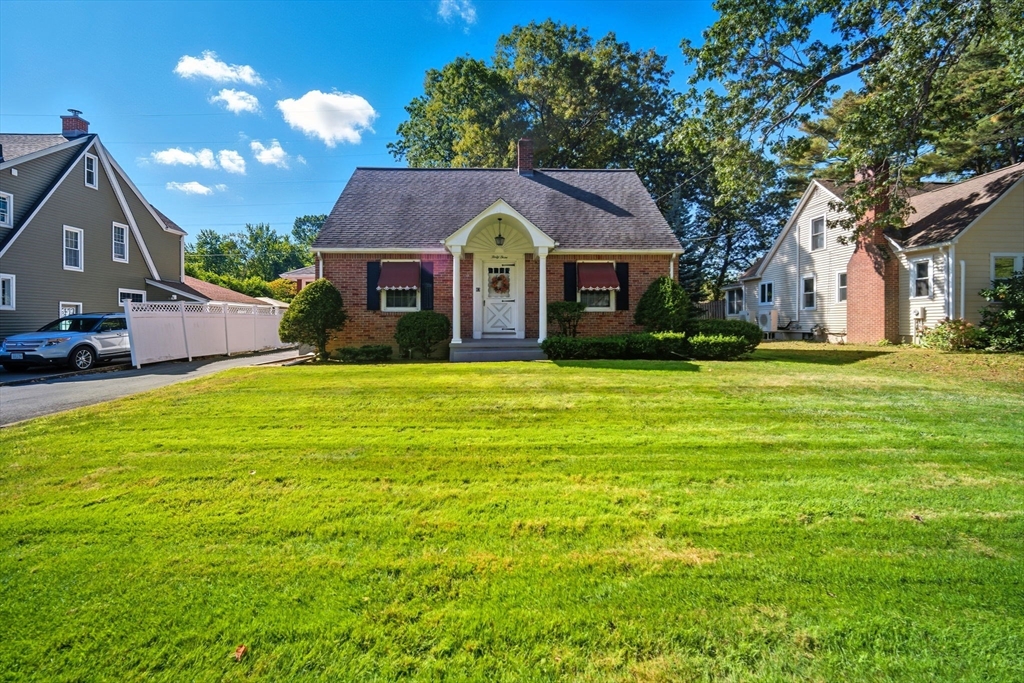 43 Greenleaf Ave