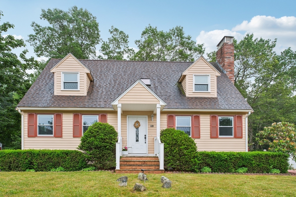 71 Constance Dr