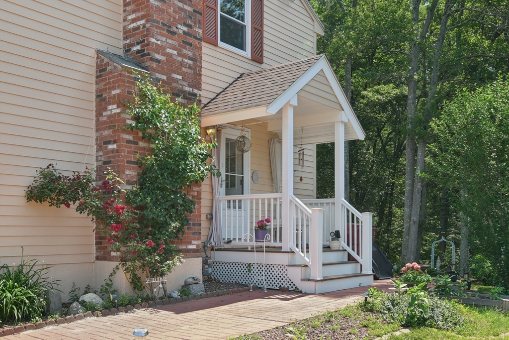 71 Constance Dr