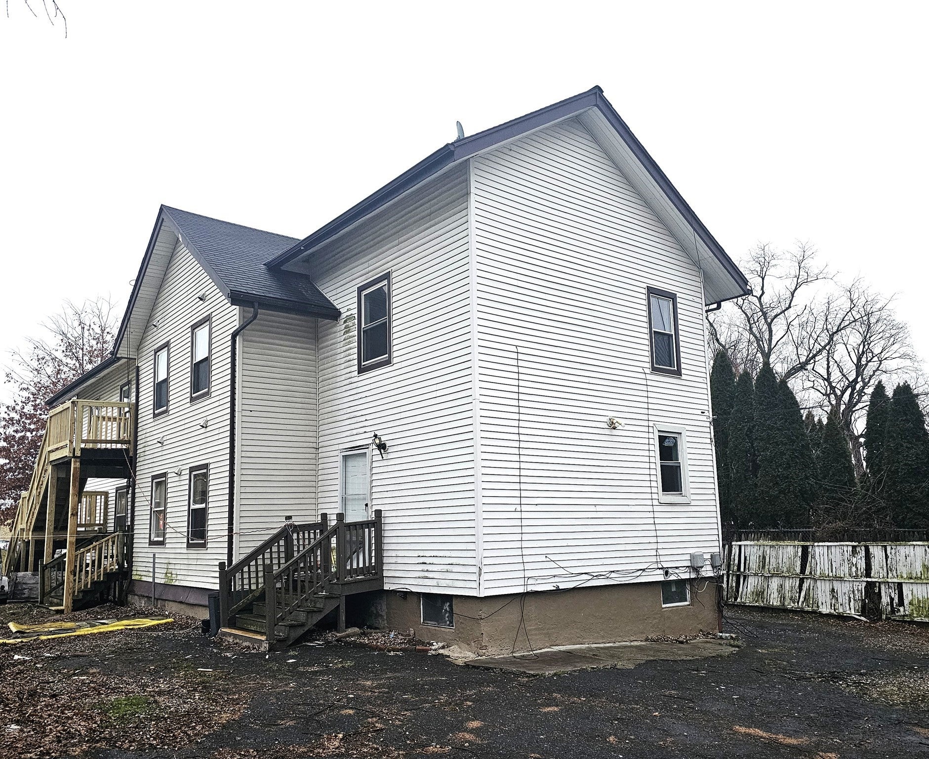 268 Carew St