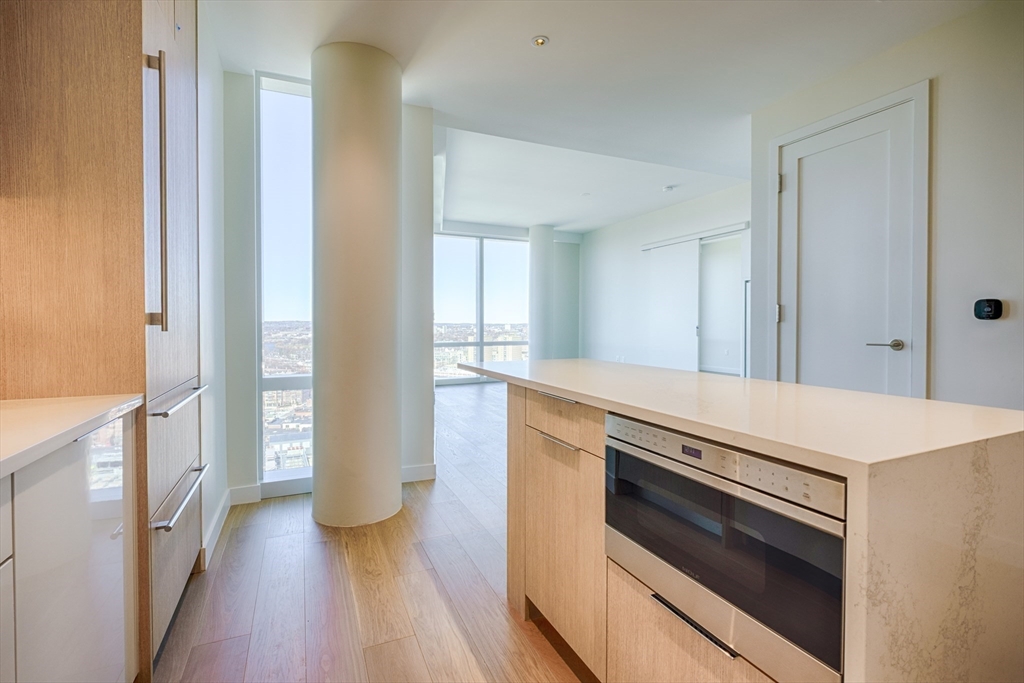 188 Brookline Ave 23C