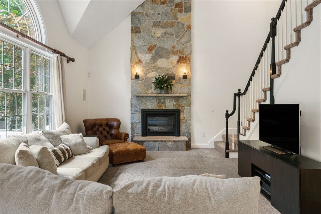 74 Grist Mill Rd